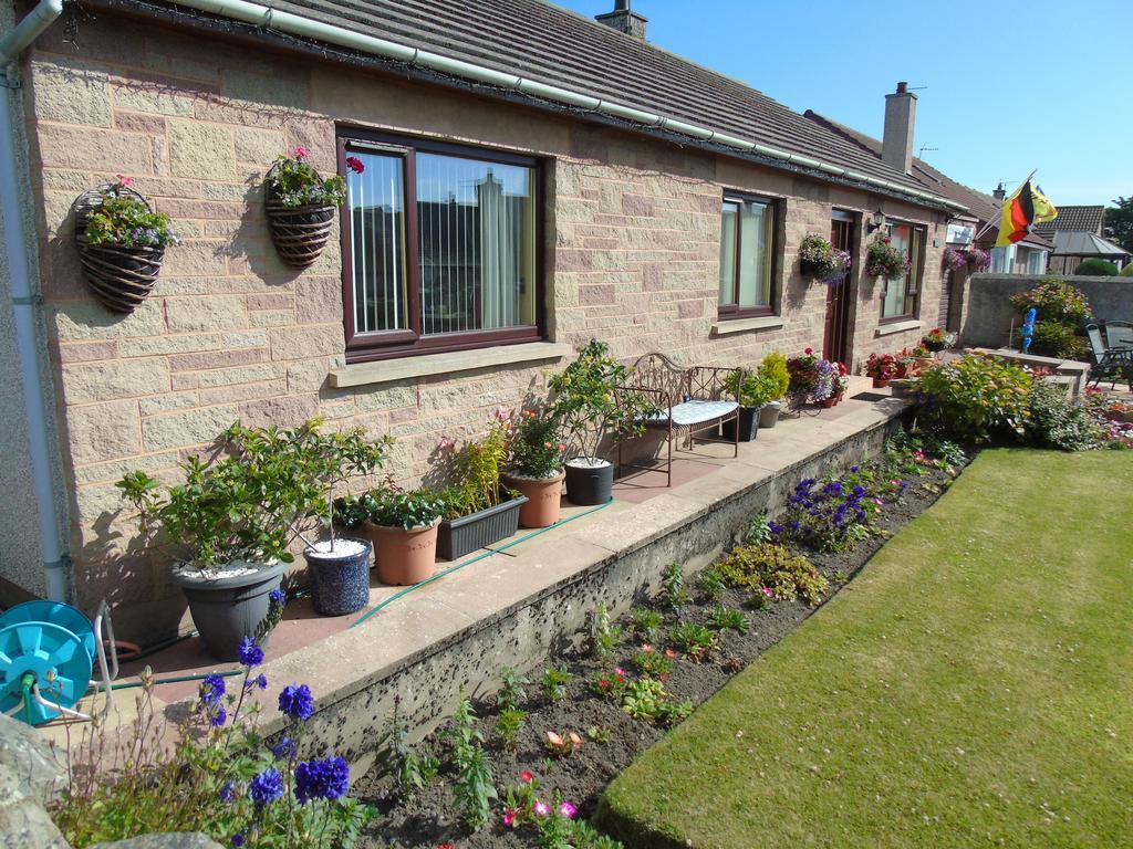Jomarnic B&B Lossiemouth Exterior foto