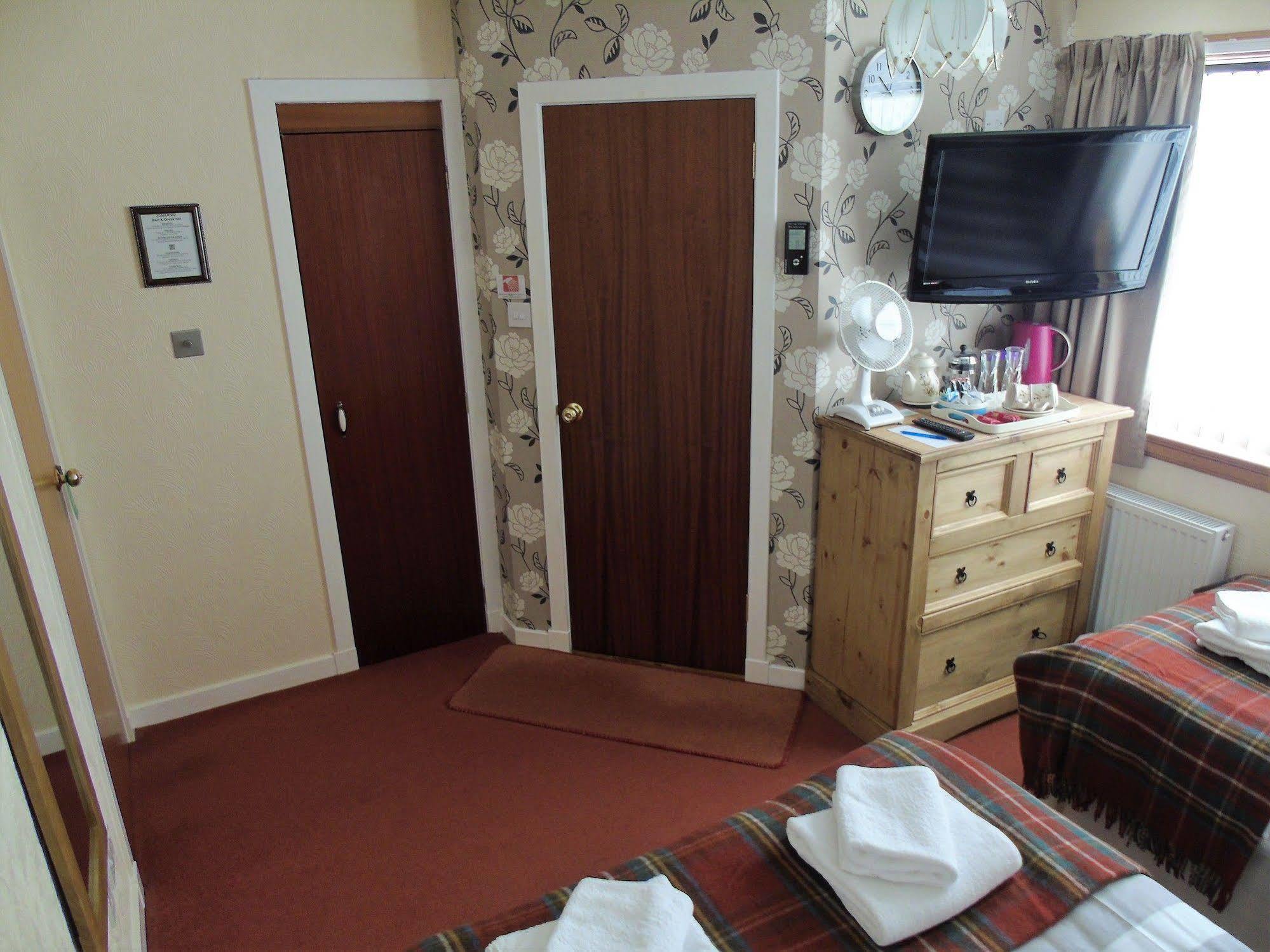 Jomarnic B&B Lossiemouth Exterior foto